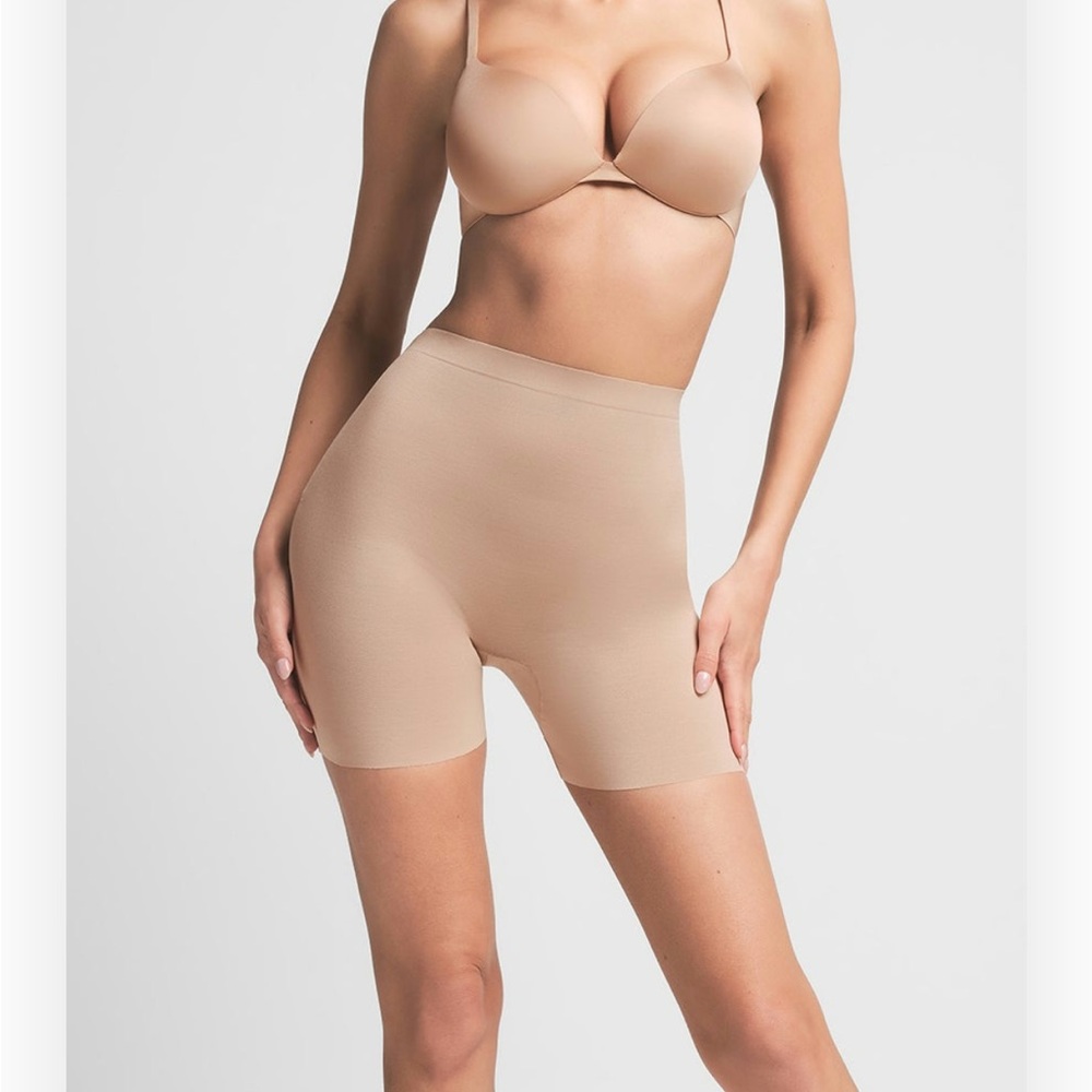 SKIMS Sheer Sculpt Low Back Shorts
